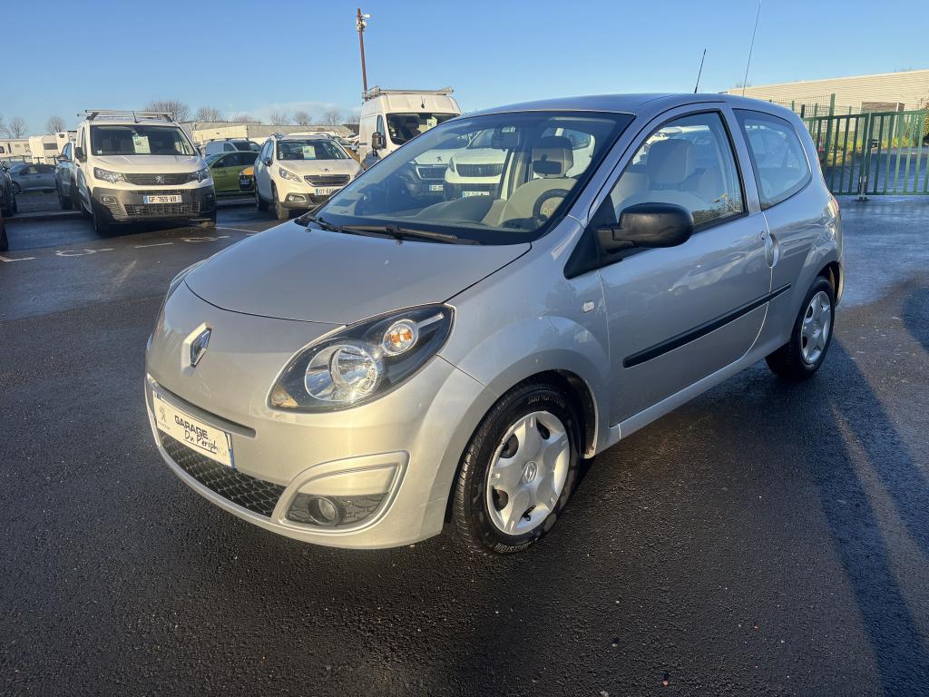 RENAULT TWINGO